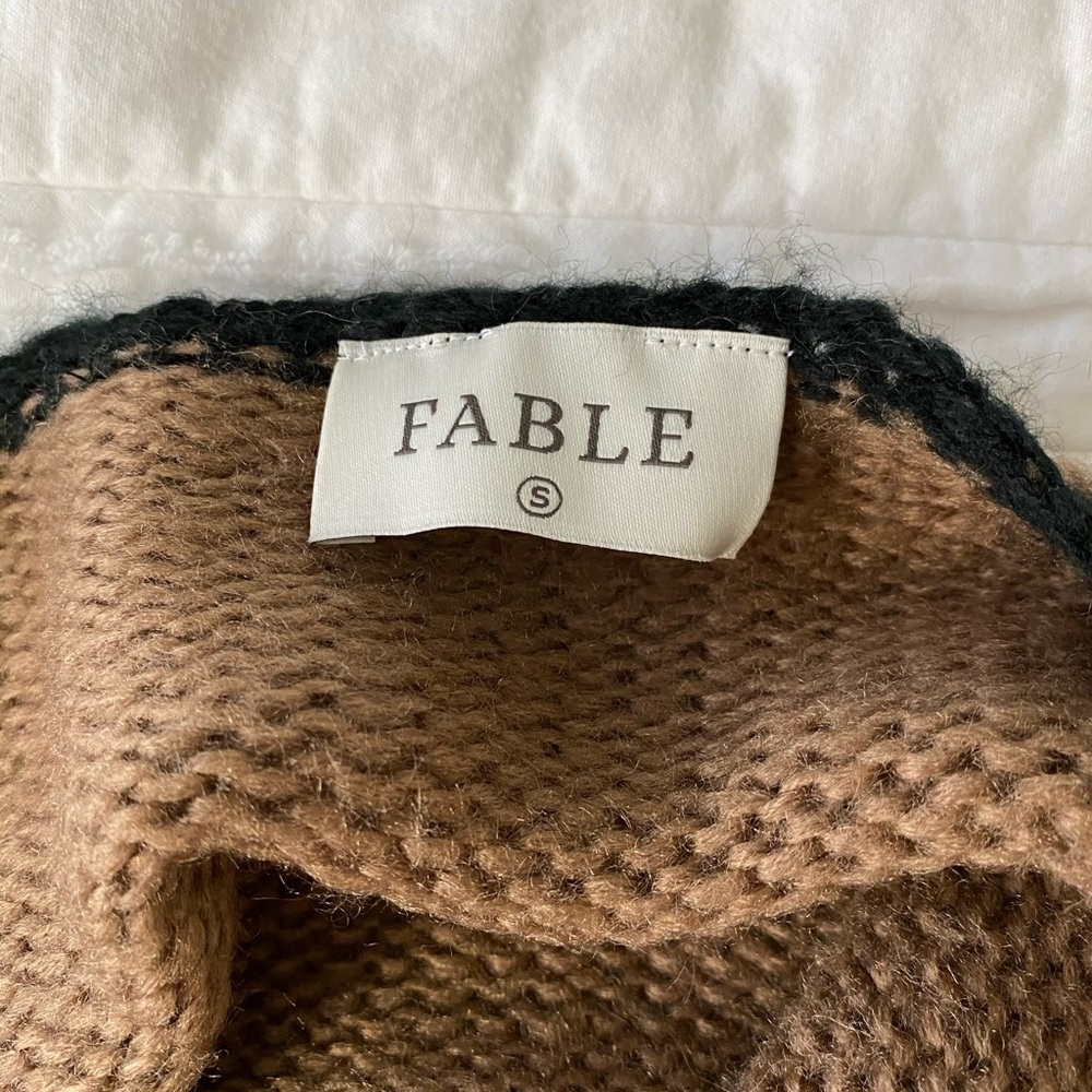 Fable Sweater - Picture 4 of 4
